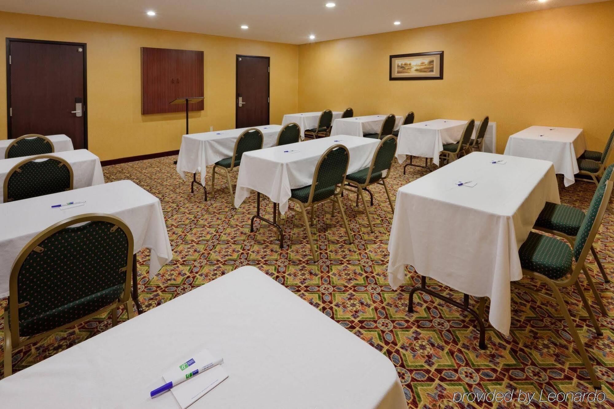 Holiday Inn Express Hotel & Suites Swansea By Ihg Εξωτερικό φωτογραφία